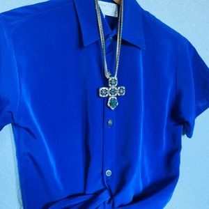 Magnet art royal blue button down short sleeve top
